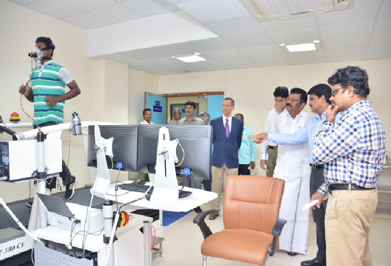 Hon'ble Minister taking a tour of the facility at CSS